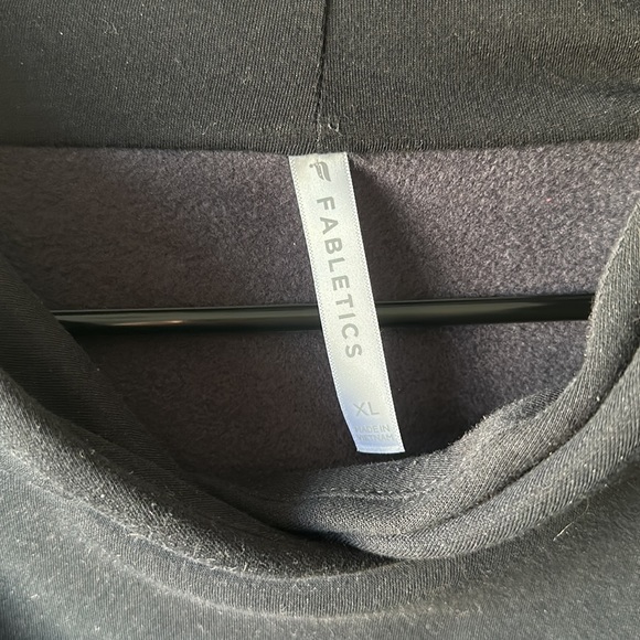 Fabletics workout sweatshirt - Picture 2 of 3